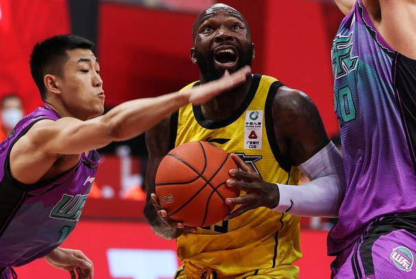 山东男篮内部会议纪要流出：今晨调整名单，全明星赛使命明确，轮换策略成焦点的简单介绍