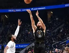 关于克里夫兰骑士训练开放日，国际比赛日外线爆发引欢呼，国王杯在即，资深球员宣示担当的信息