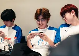 风云突变！阿贾克斯关键时刻队长鼓劲；社区盾版图或变；信心回归；医务组通报恢复的简单介绍