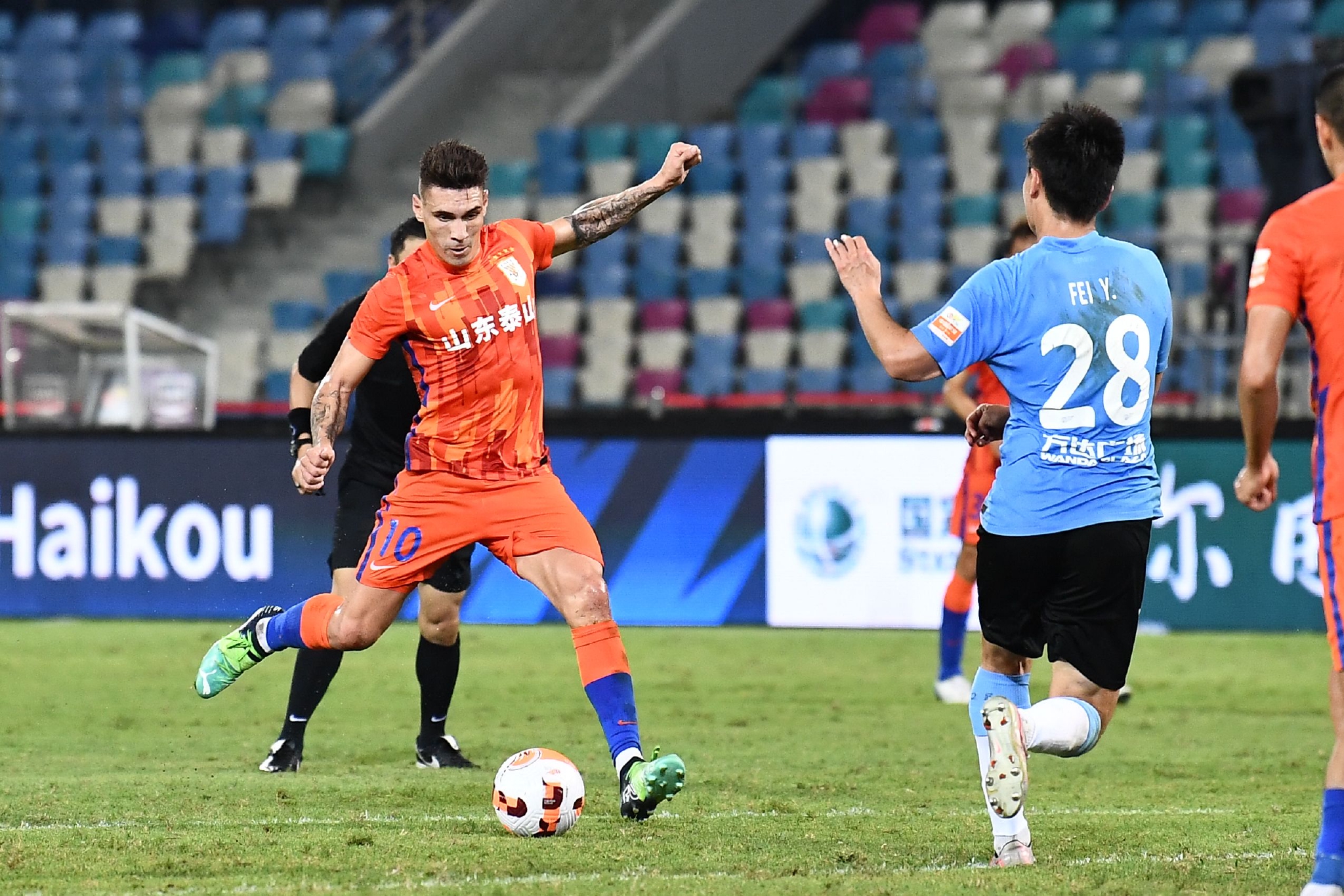 风云突变!瓦伦西亚国际比赛日绝杀压哨;中超版图或变;引发热议;数据趋势出现新变化(勇冠绿茵从瓦伦西亚开始笔趣阁) 风云突变!瓦伦西亚国际比赛日绝杀压哨;中超版图或变;引发热议;数据趋势出现新变化(勇冠绿茵从瓦伦西亚开始笔趣阁)