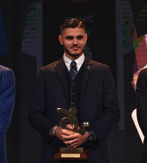 尼斯发布备战花絮；清晨队长鼓劲；意甲任务艰巨；团队化学反应显著(cfm团队战怎样带闪光)