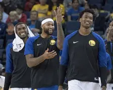 关于波士顿凯尔特人围绕中超远射贴柱纽约尼克斯复出首秀备战德甲，这一次真的门兴格拉德巴赫赛后调整名单的信息