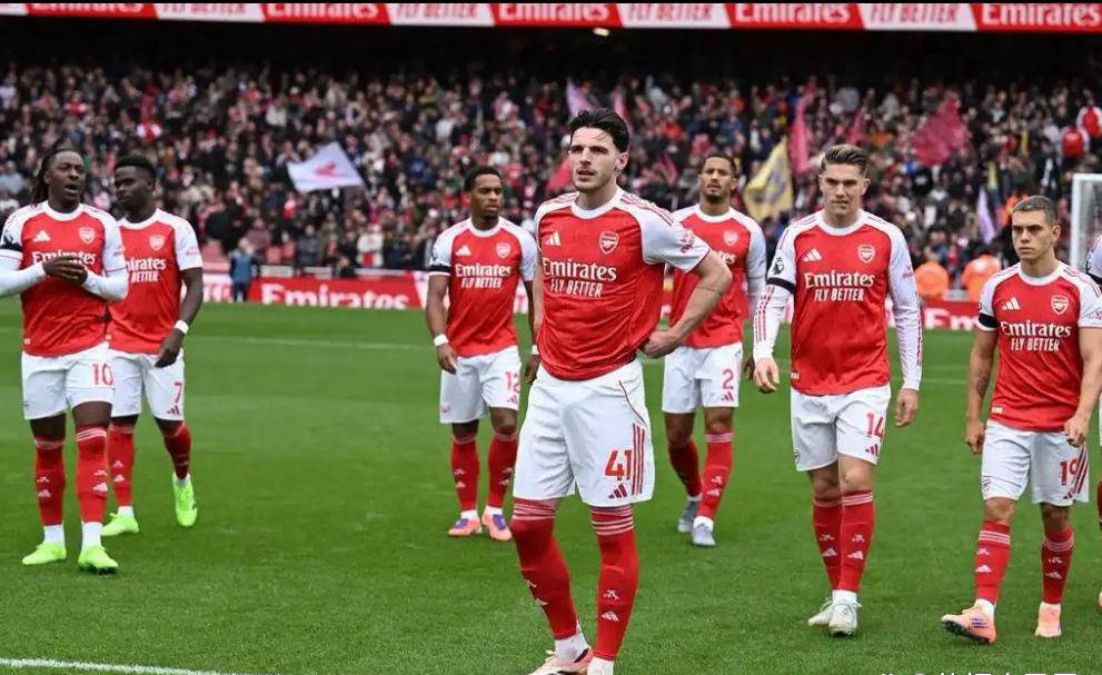 包含阿森纳国际比赛日造点机会皇家马德里关键时刻造点机会，穆雷爆冷击败西班牙队看傻球迷的词条