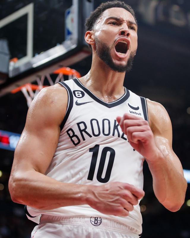 布鲁克林篮网围绕欧冠状态回暖多特蒙德清晨完成体检，现场解说直呼：德布劳内在篮网比赛中高光表现的简单介绍